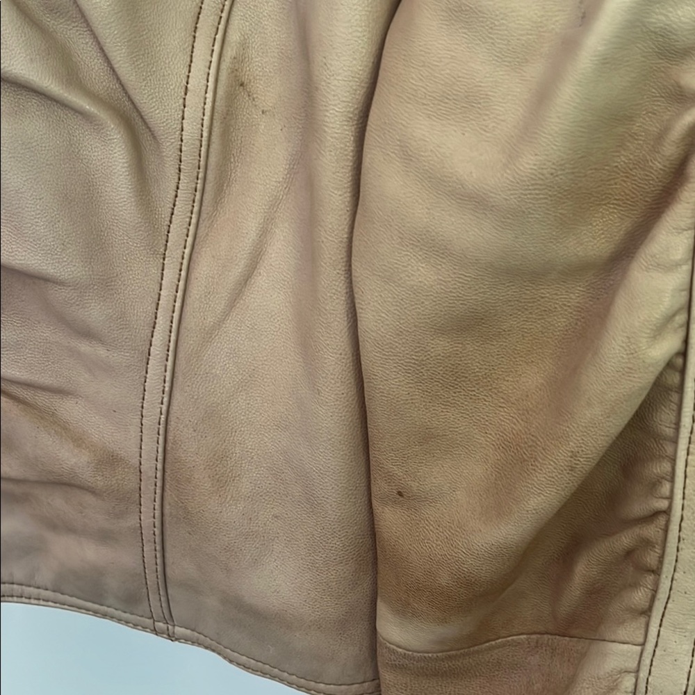 Cropped Leather Jacket - Picture 3 of 9